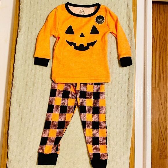 Halloween Pajama Set - Picture 13 of 13